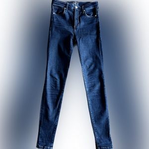 Abercrombie & Fitch Super Skinny Jeans